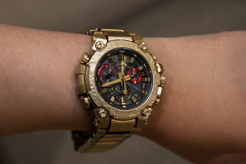 G-SHOCK、月と兎がモチーフ 黄金のMT-G - Impress Watch