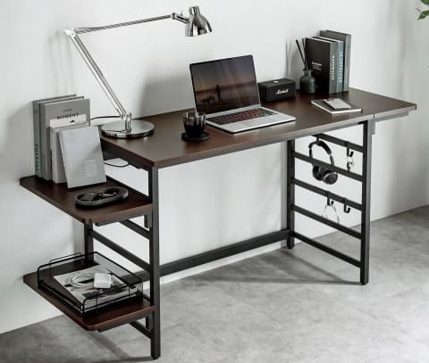 カスタマイズ自在な3枚の棚板を持つシェルフデスク「100-DESKH080M