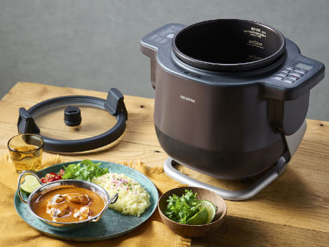 アイリス、洗濯機みたいに回る電気鍋。から揚げや炒飯もほったらかしで