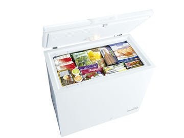 アクア、まとめ買いに幅36cmのスリム冷凍庫。買い物かご2つ分の大容量