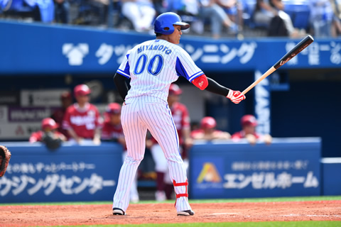 宮本 秀明選手が9月度「ファーム月間MVP」を受賞！ ｜ 横浜DeNA