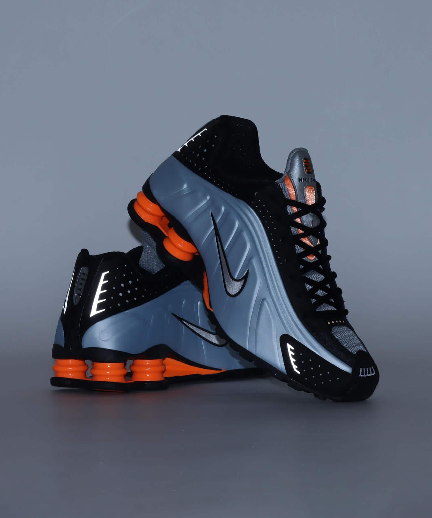 NIKE SHOX R4 BLUE TINT/METALLIC SILVER-TOTAL ORANGE（ナイキ