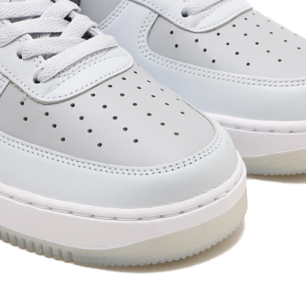 NIKE AIR FORCE 1 '07 LV8 PURE PLATINUM/LIGHT CARBON-WOLF GREY