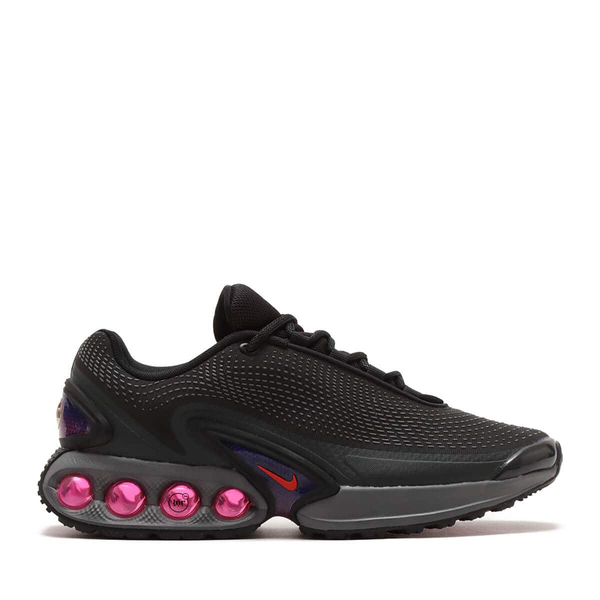 NIKE AIR MAX DN BLACK/LT CRIMSON-DK SMOKE GREY（ナイキ エア