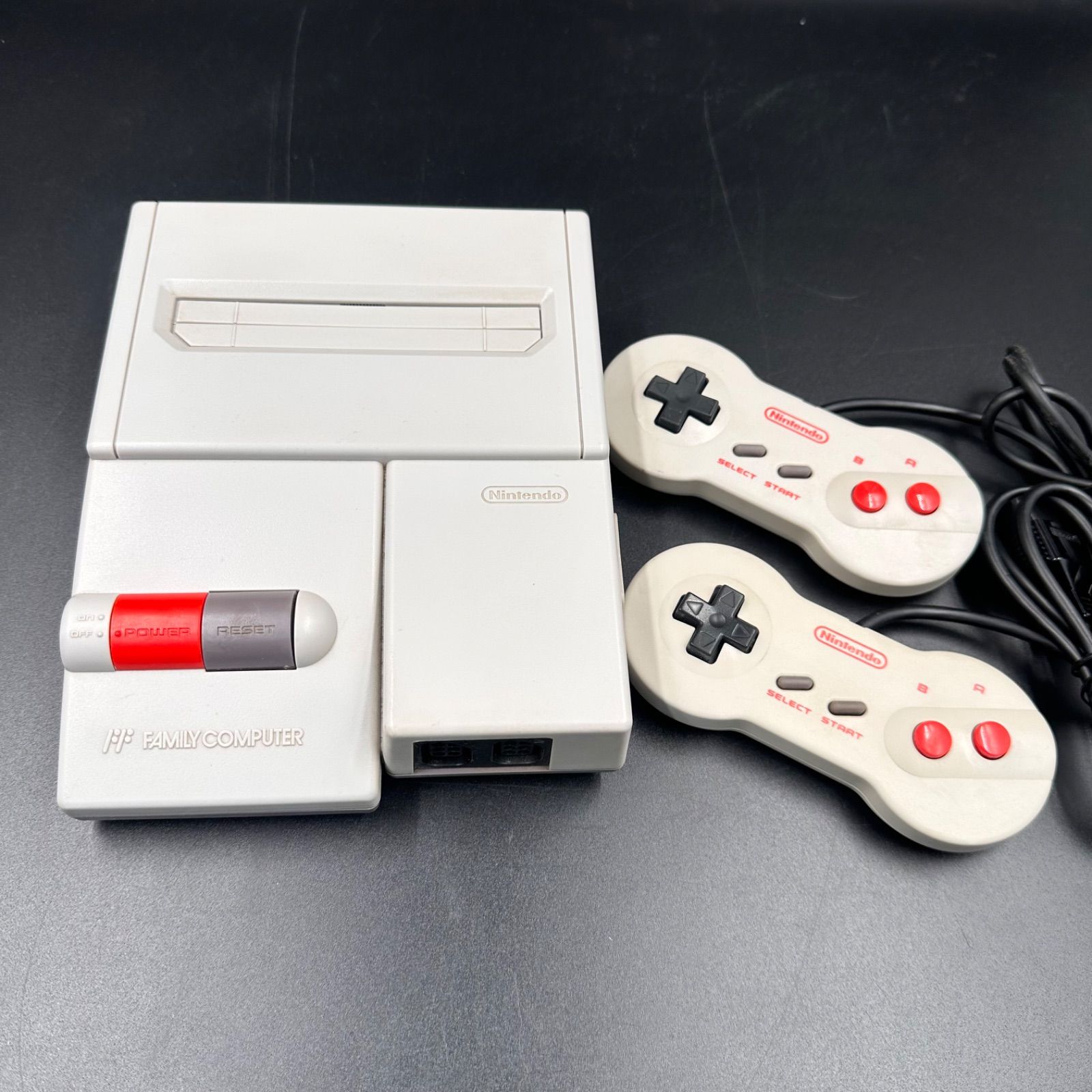 ①動作OK Nintendo 任天堂 ニューファミコン 本体 コントローラー2個