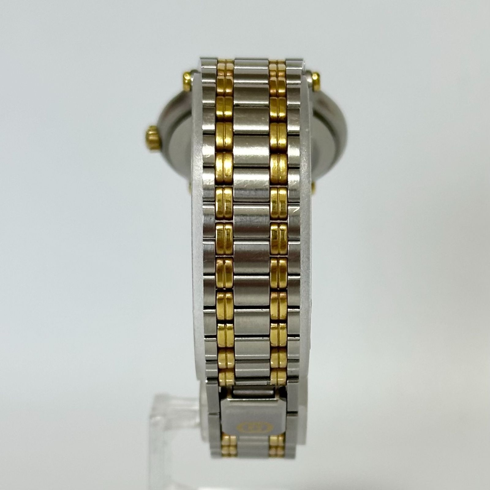 GUCCI グッチ 9000L デイト ゴールド シルバー 黒文字盤 レディース