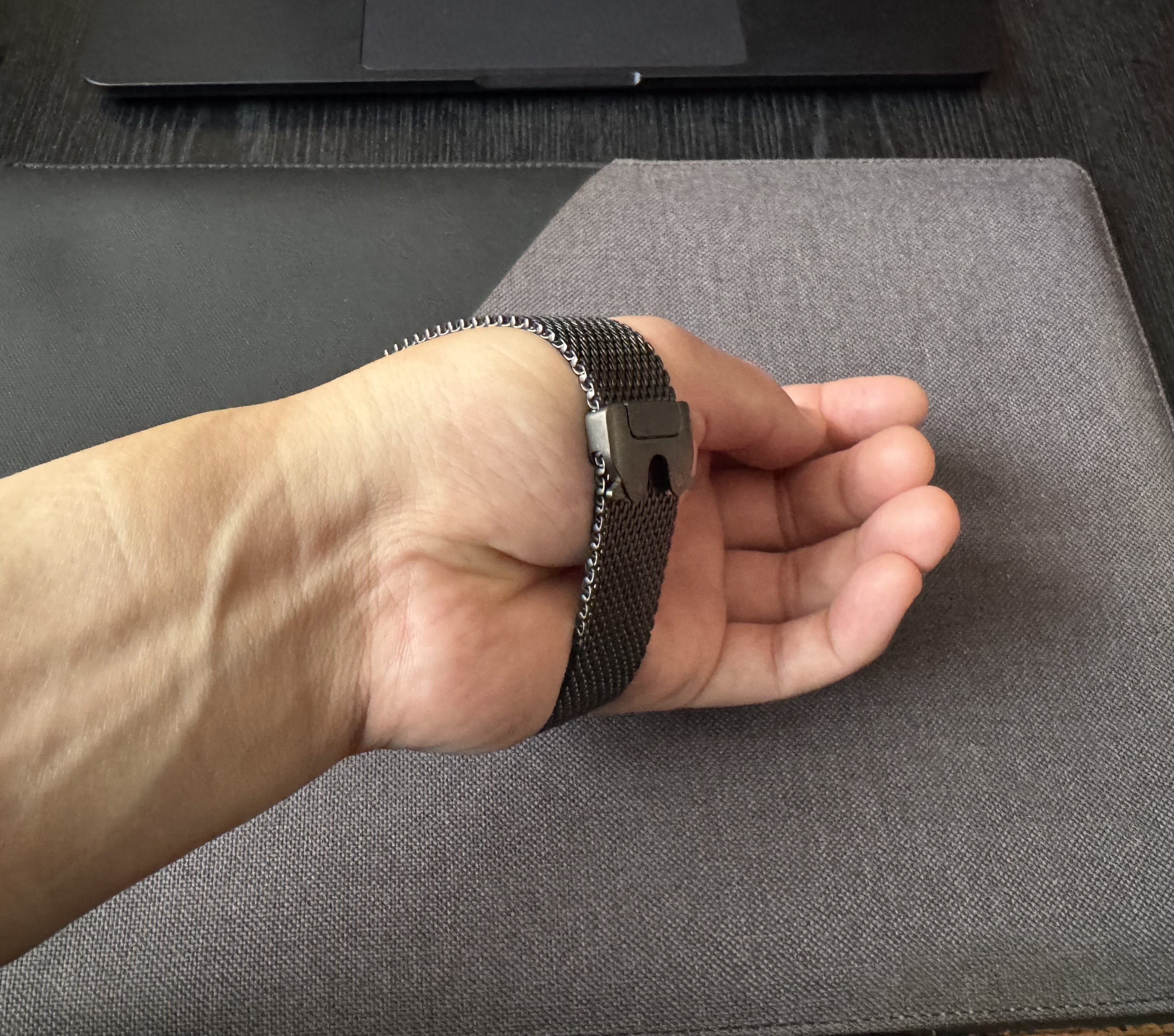 ブラックチタニウムミラネーゼループを買い直しました｜けこぜろ