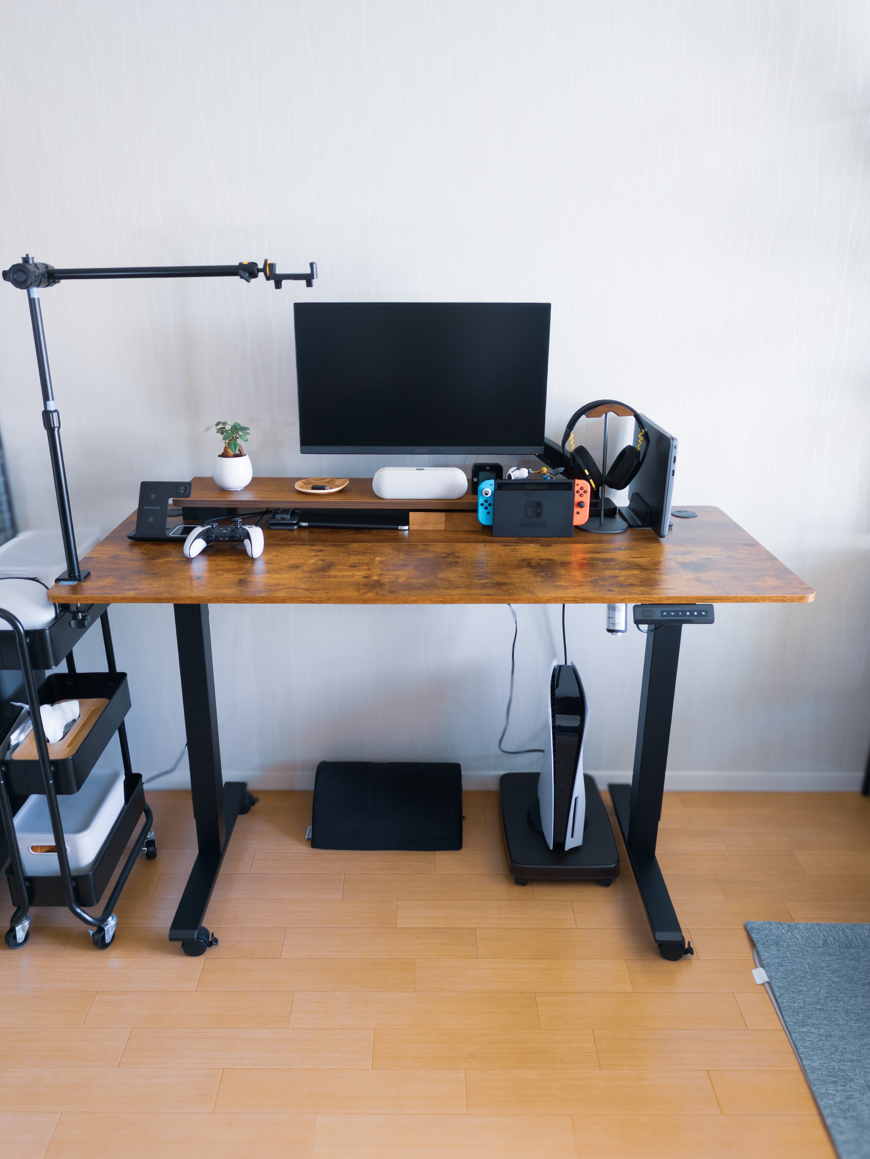 ガジェットレビュー】コスパ最高のオシャレデスク │ FEZIBO 電動昇降