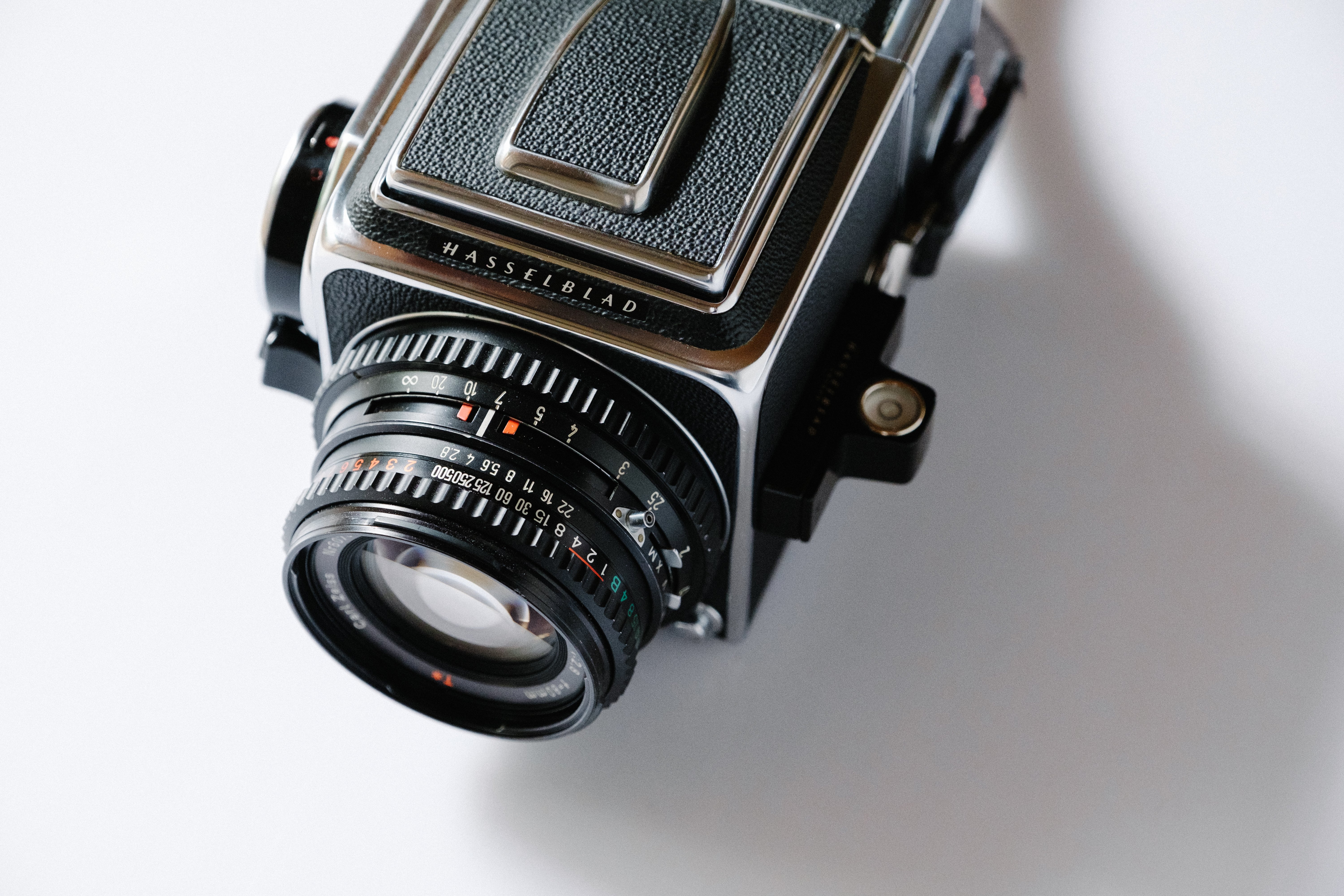 ばかみたいに面倒で、とても大切なカメラ｜西出光一郎