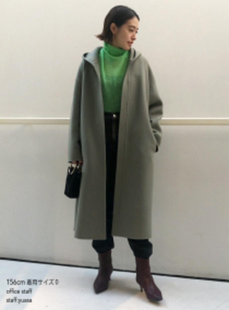 STUNNING LURE(スタニングルアー)の「ライトフーディーリバーコート