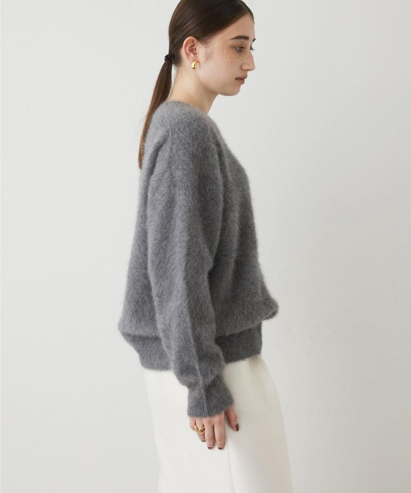 Whim Gazette(ウィムガゼット)の「カシミヤ混クルーネックファーニット