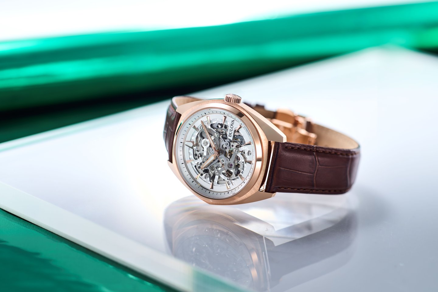 ブローバ ＜クラシック サーベイヤー＞～大胆なフルスケルトンダイヤル