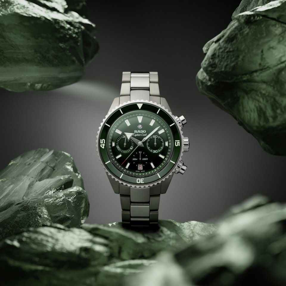 ラドーの「Captain Cook High-Tech Ceramic Chronograph」が 伊勢丹