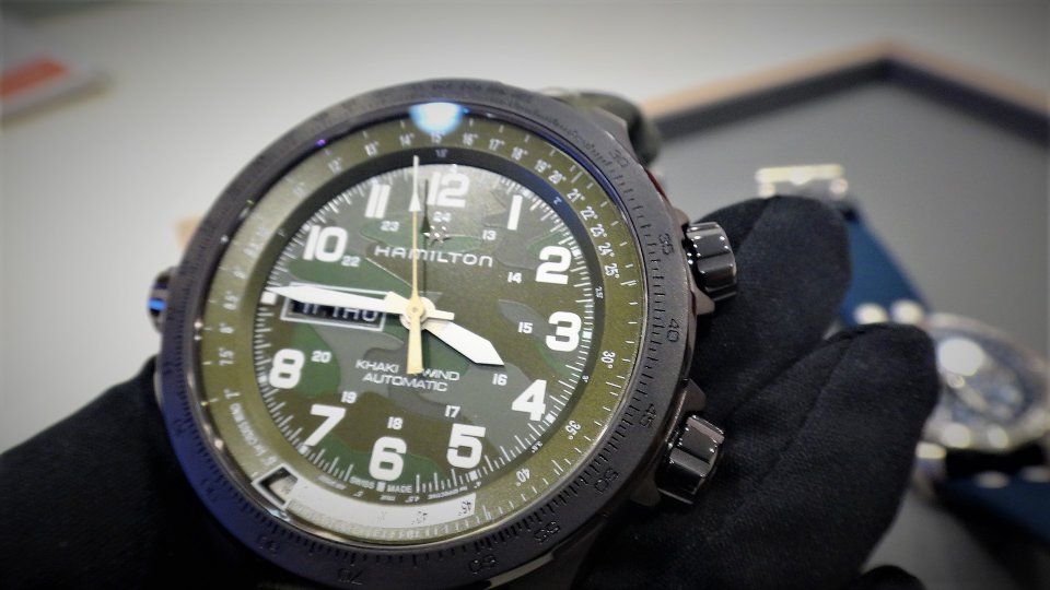 ハミルトン 2021年新作、「カーキ アビエーション X-ウィンド オート