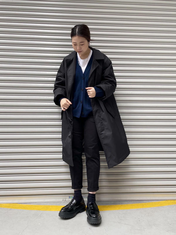 パデッドオーバーサイズステンカラーコート」のレディースの