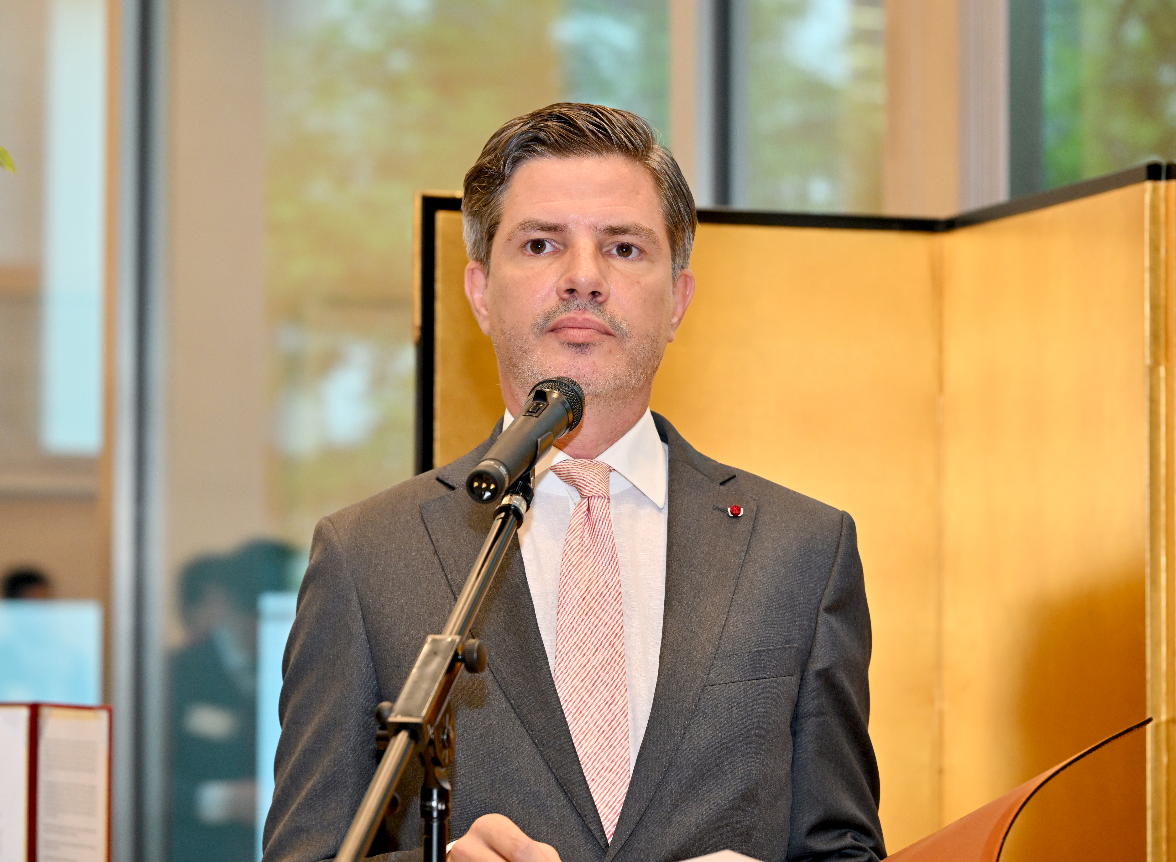 ベルギー王国王冠勲章オフィシエ章叙勲式 - AQUA PLANNET | アクア