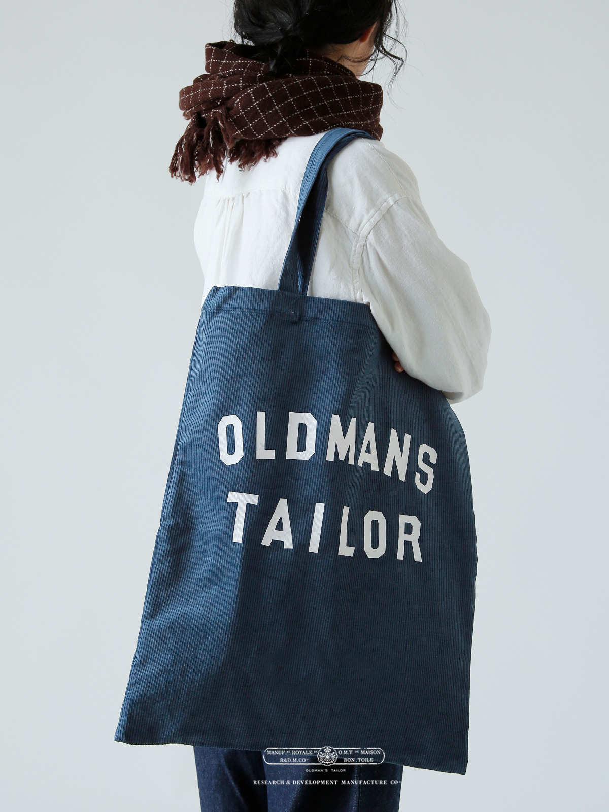 R & D.M.Co- オールドマンズテーラー コーデュロイ ロゴプリント