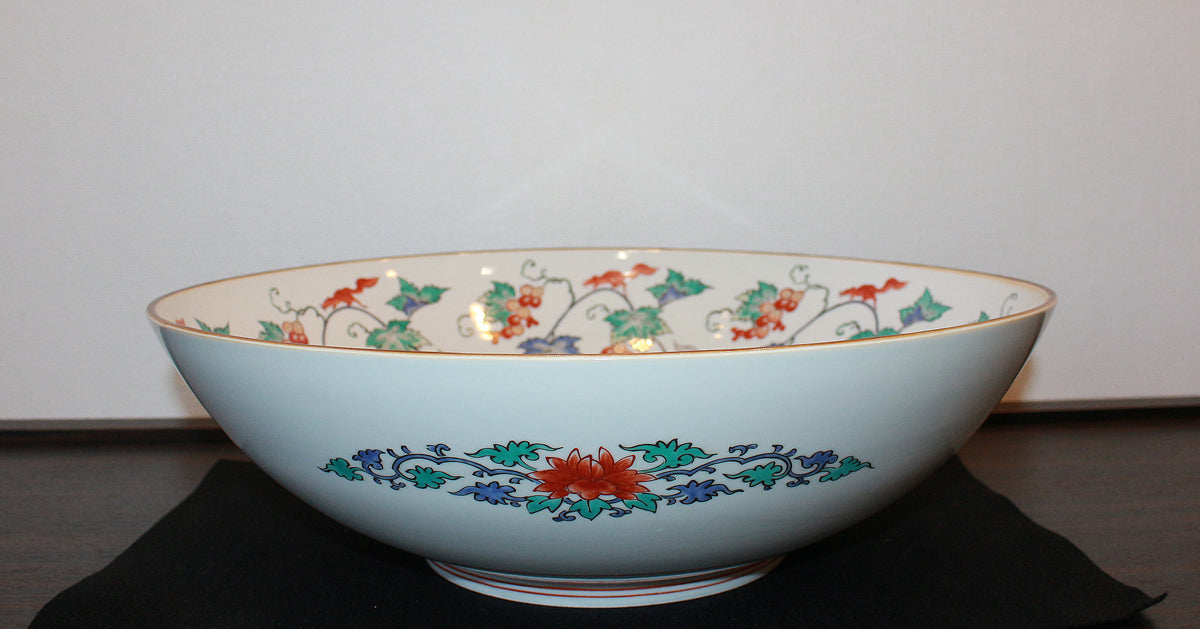 26134 13代酒井田柿右衛門 濁手葡萄りす文深鉢 – アート飛田