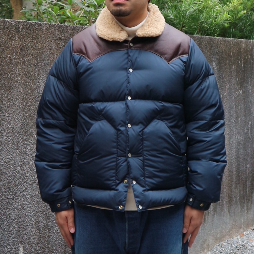 別注カラーがおすすめ。ロッキーマウンテンフェザーベッドのダウン