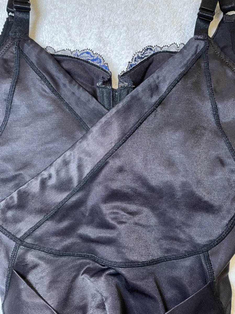 美品 マルコ カーヴィシャス フルカップ ボディスーツ E75 L 黒 補正