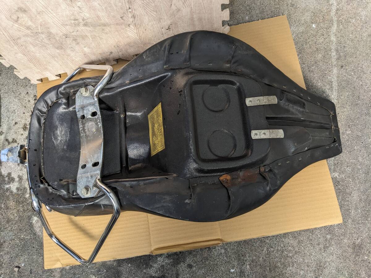 1000円〜 FLH 純正シート ショベルヘッド ハーレーダビッドソン