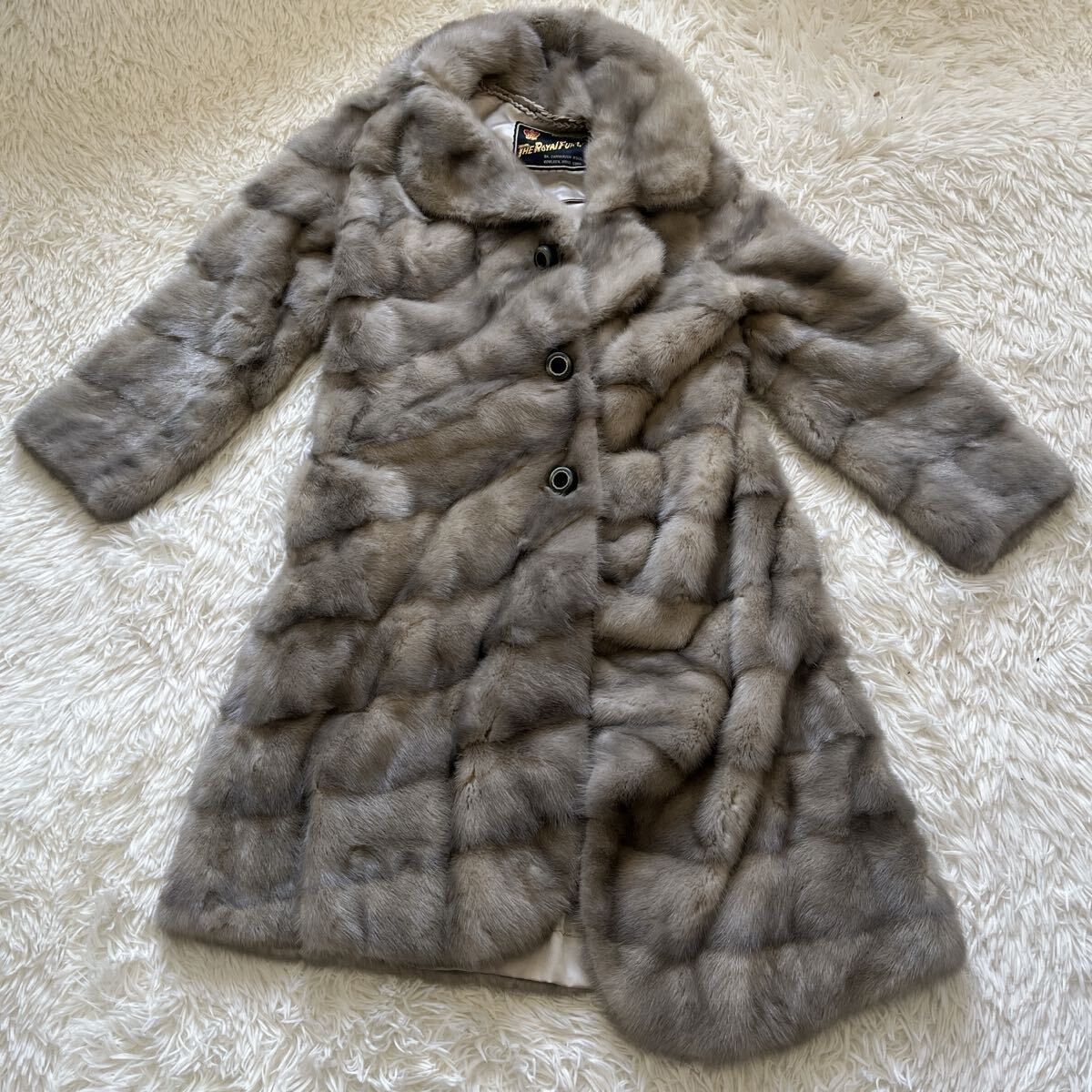 サファイアミンクの値段と価格推移は？｜96件の売買データから