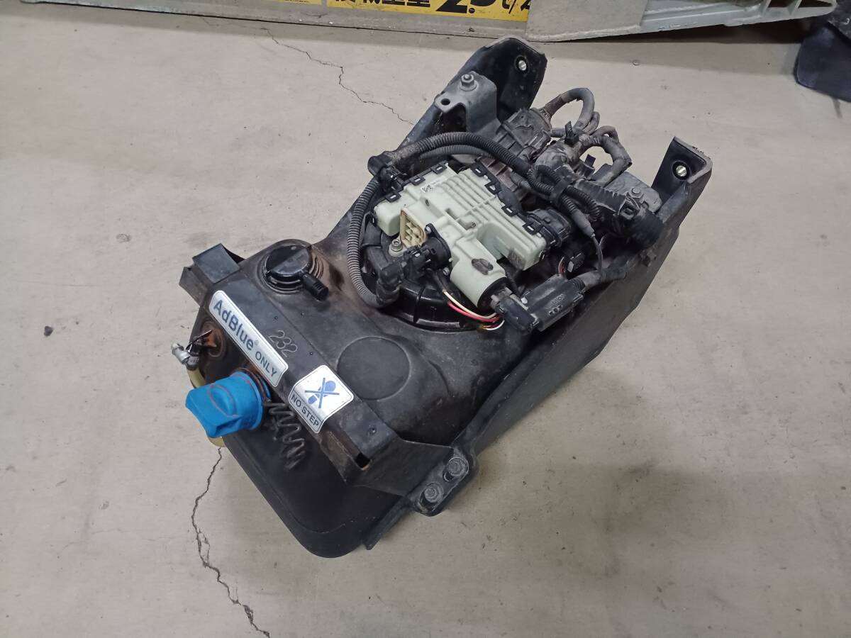 アドブルー タンク キャンターの値段と価格推移は？｜24件の売買データ