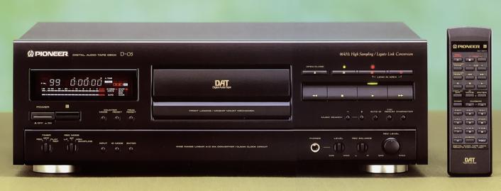 Pioneer D-05の仕様 パイオニア