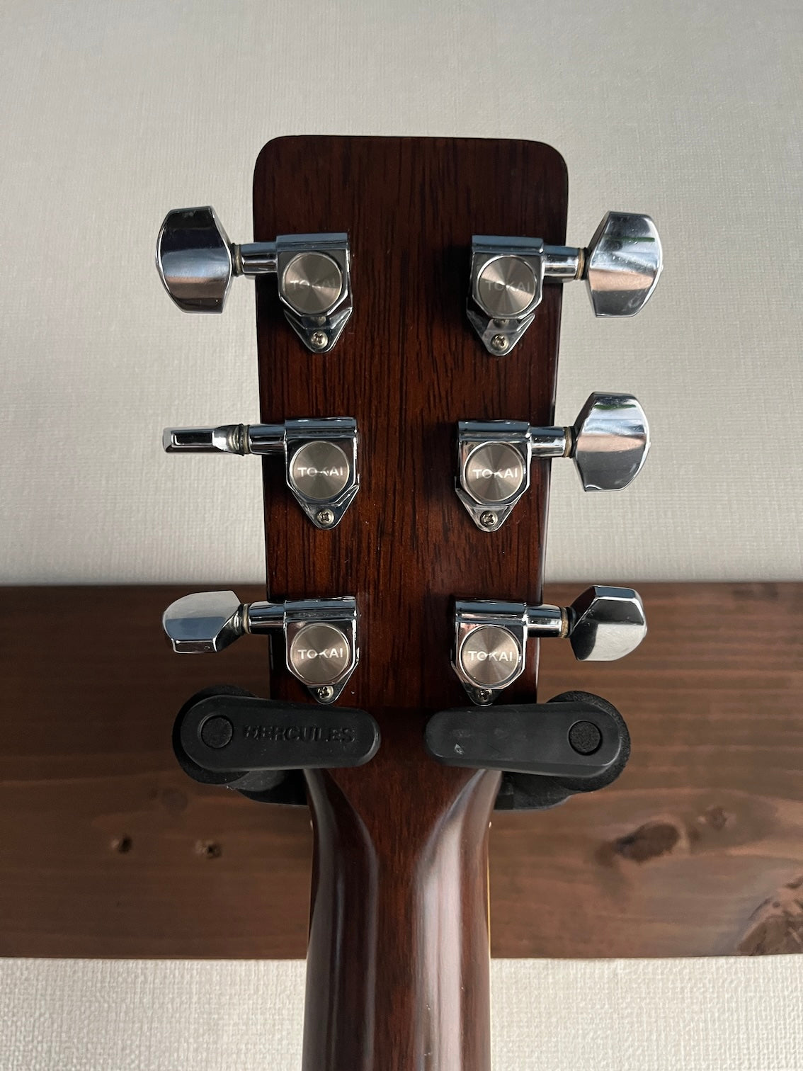 Tokai Cat's Eyes CE400 1976 – auldguitars