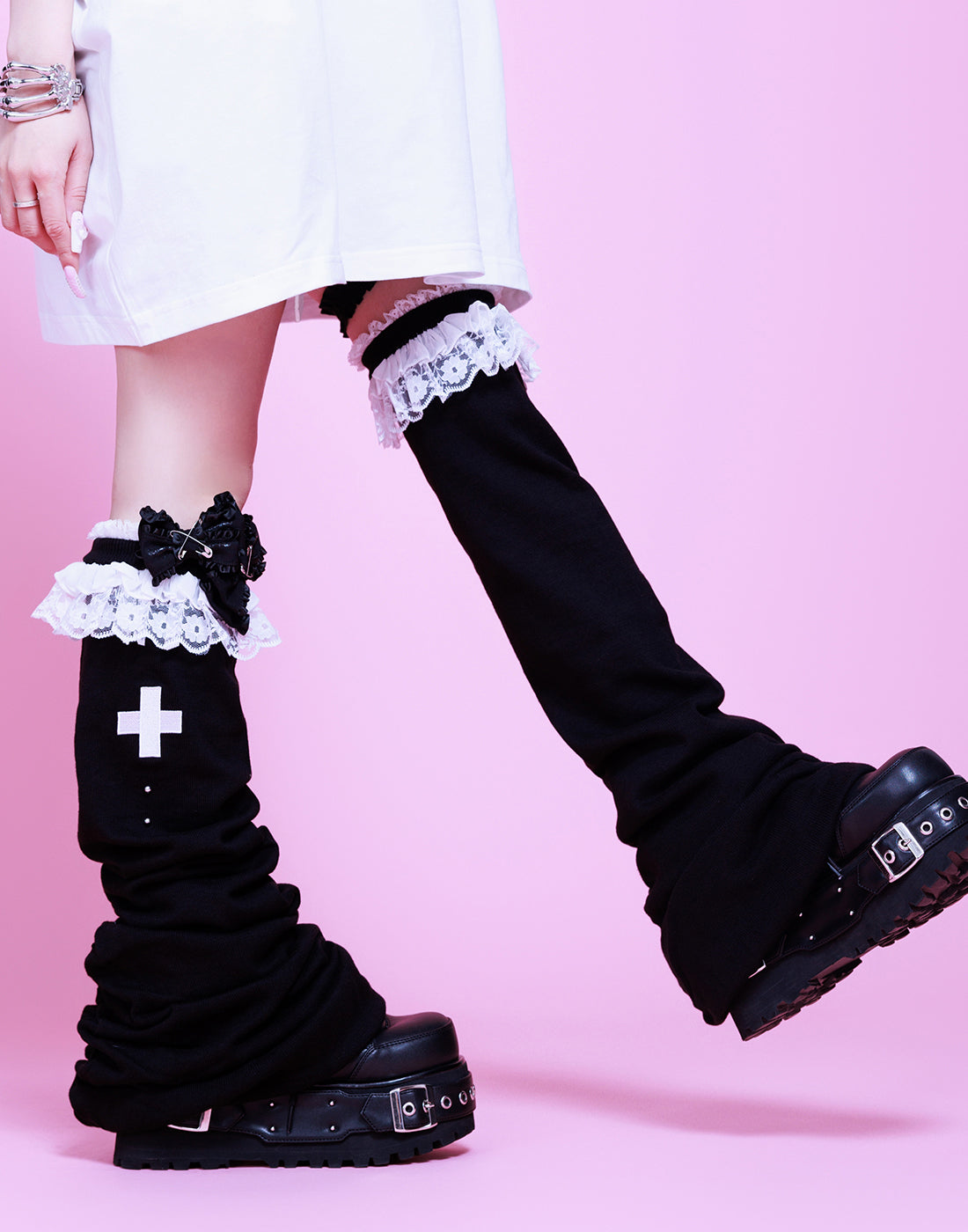 lace ruffle studs leg warmer – AVENCHUMU （アバンチュウム）