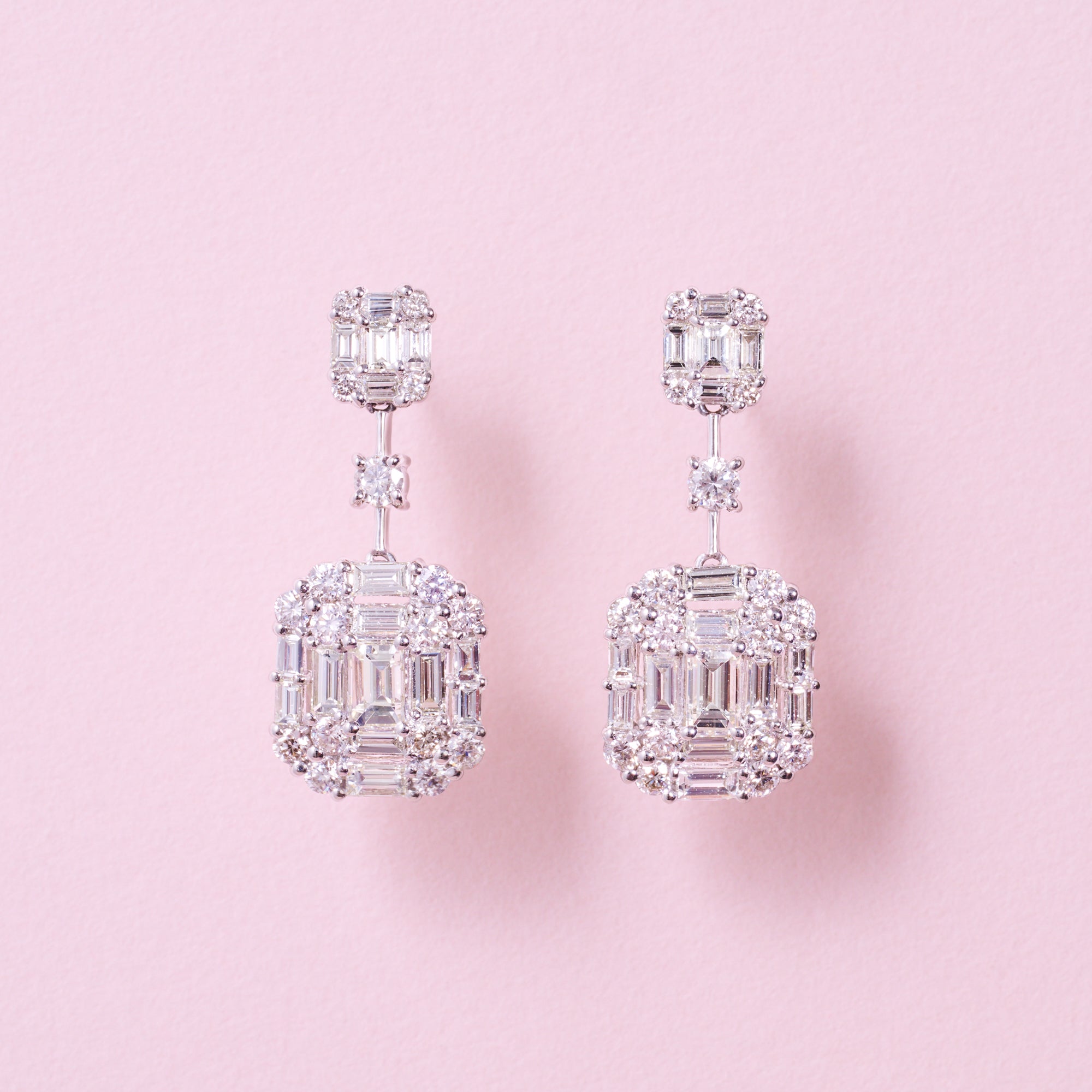 女医さん揺れる］ピアス ダイヤ – AYAKO SAKURAI（櫻井 彩子）公式サイト