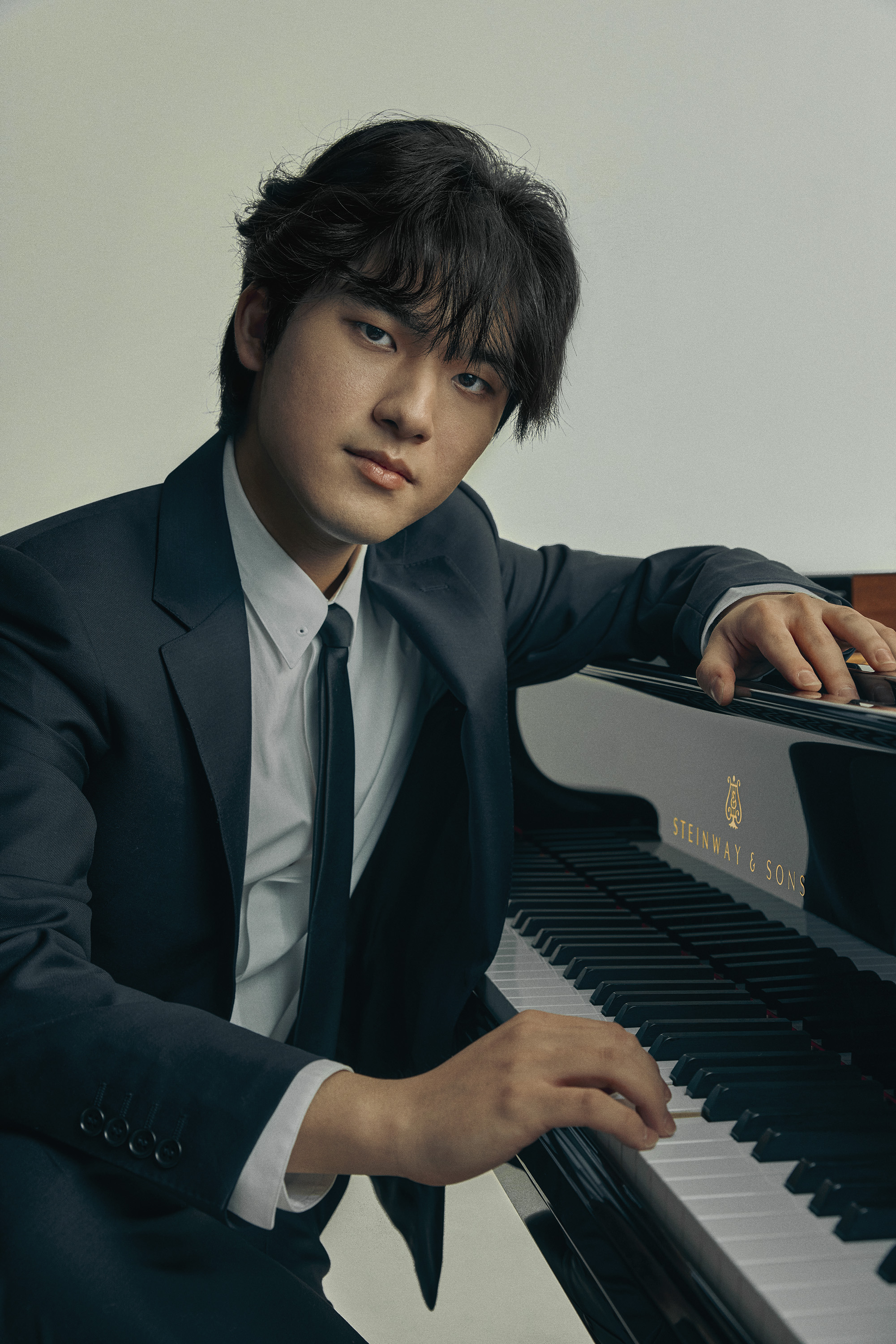 Cliburn Gold Medalist Yuncham Lim announces debut studio album