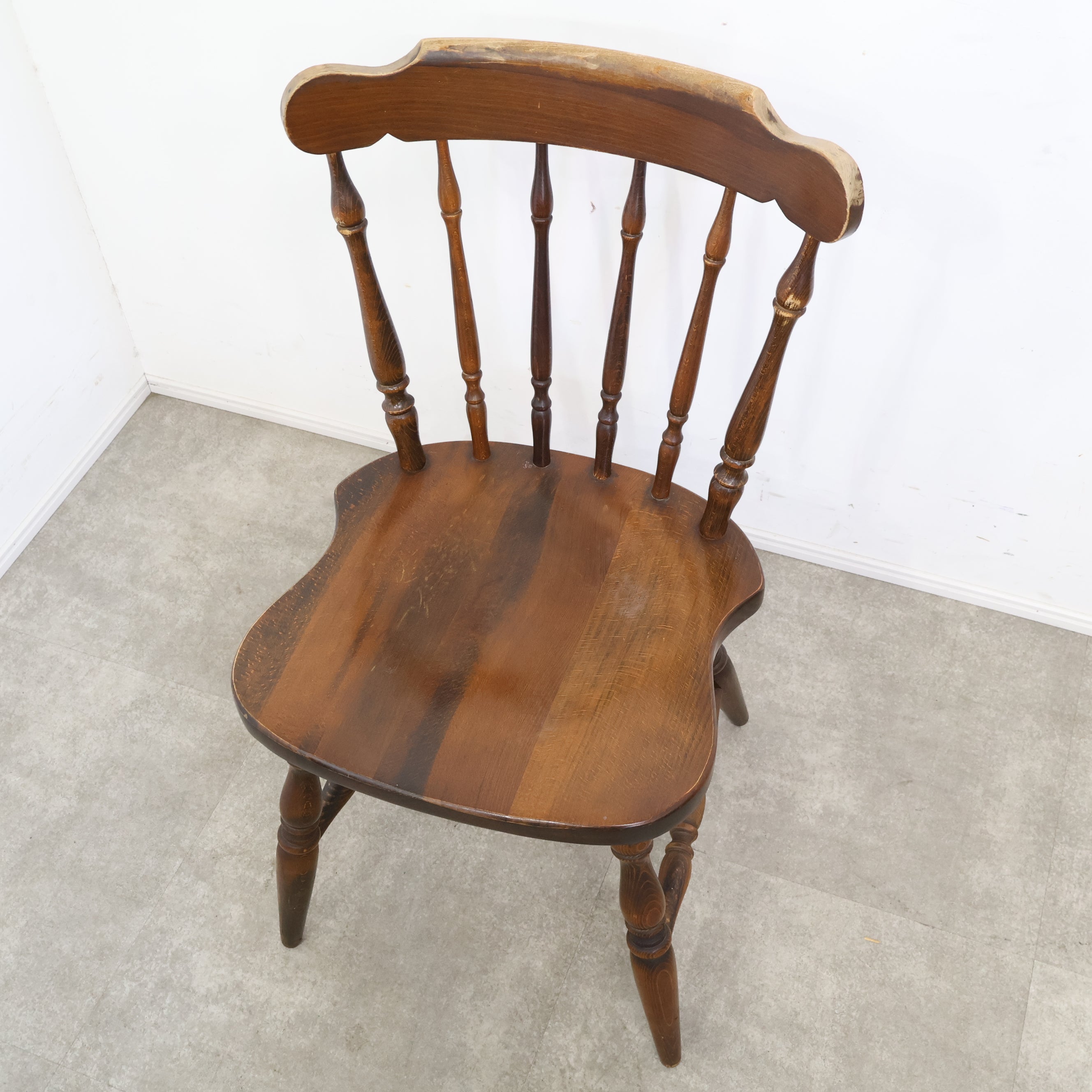 飛騨産業 キツツキマークのダイニングチェア No.1 – バナルオンライン