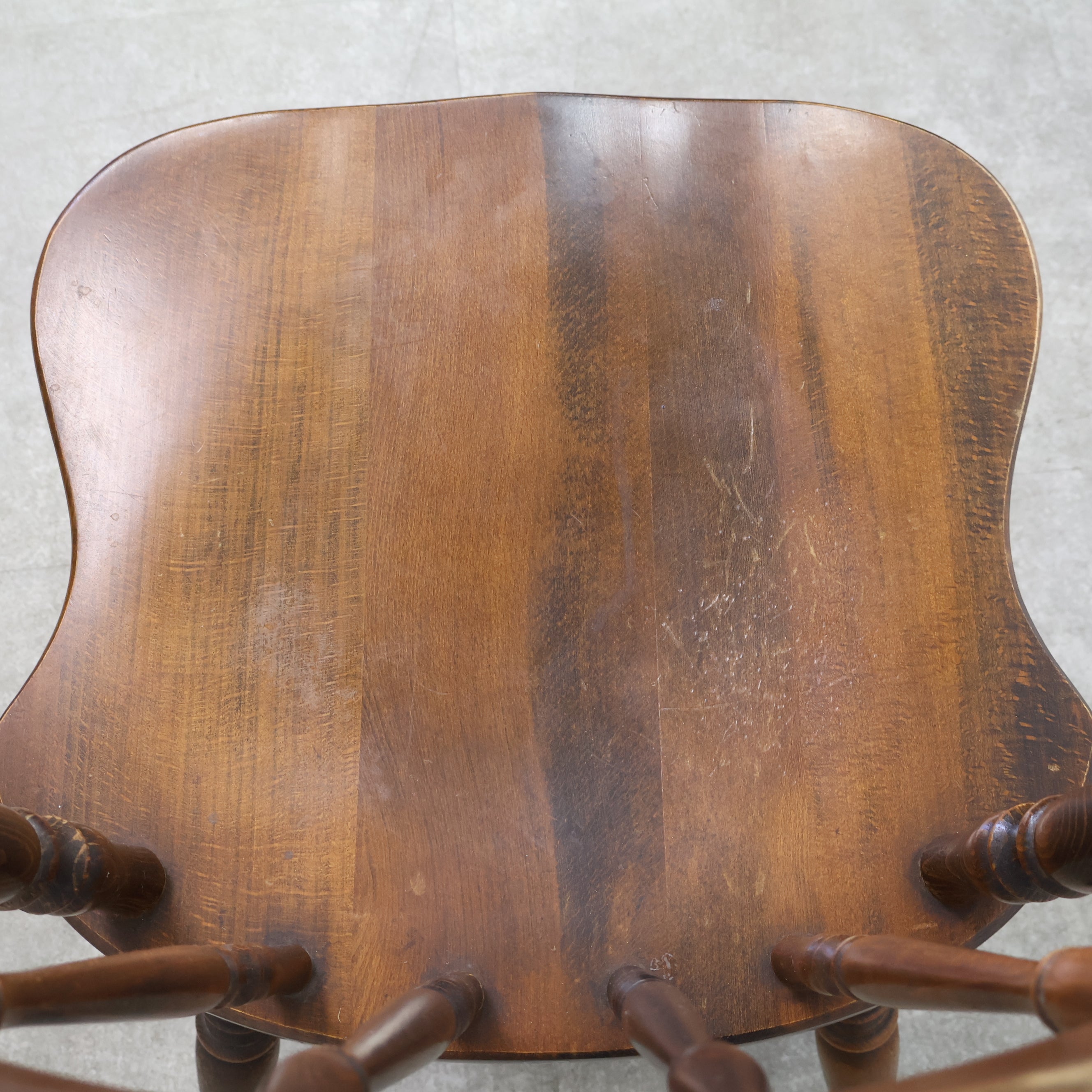 飛騨産業 キツツキマークのダイニングチェア No.1 – バナルオンライン