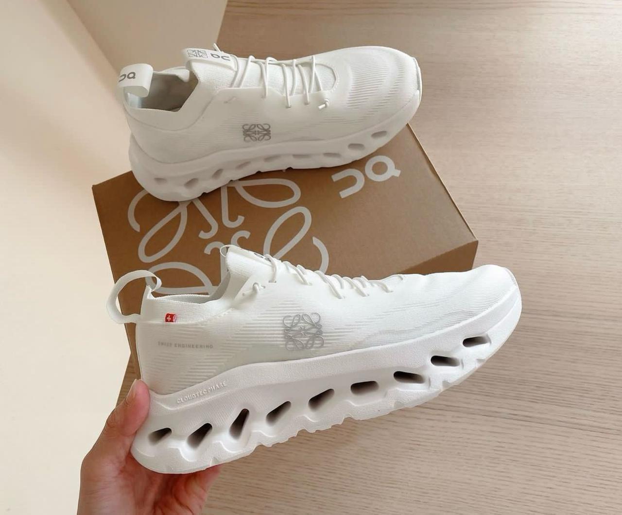 Loewe X On Cloudtilt all white – Bangebackpack