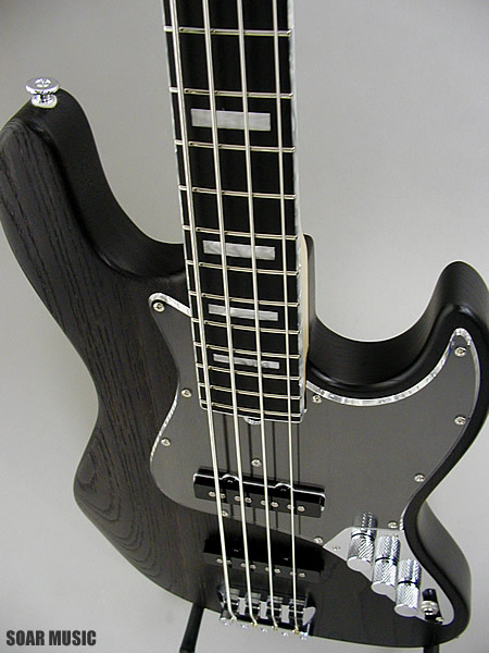 WOOD LINE ASH4 BLK/OIL (Bacchus)