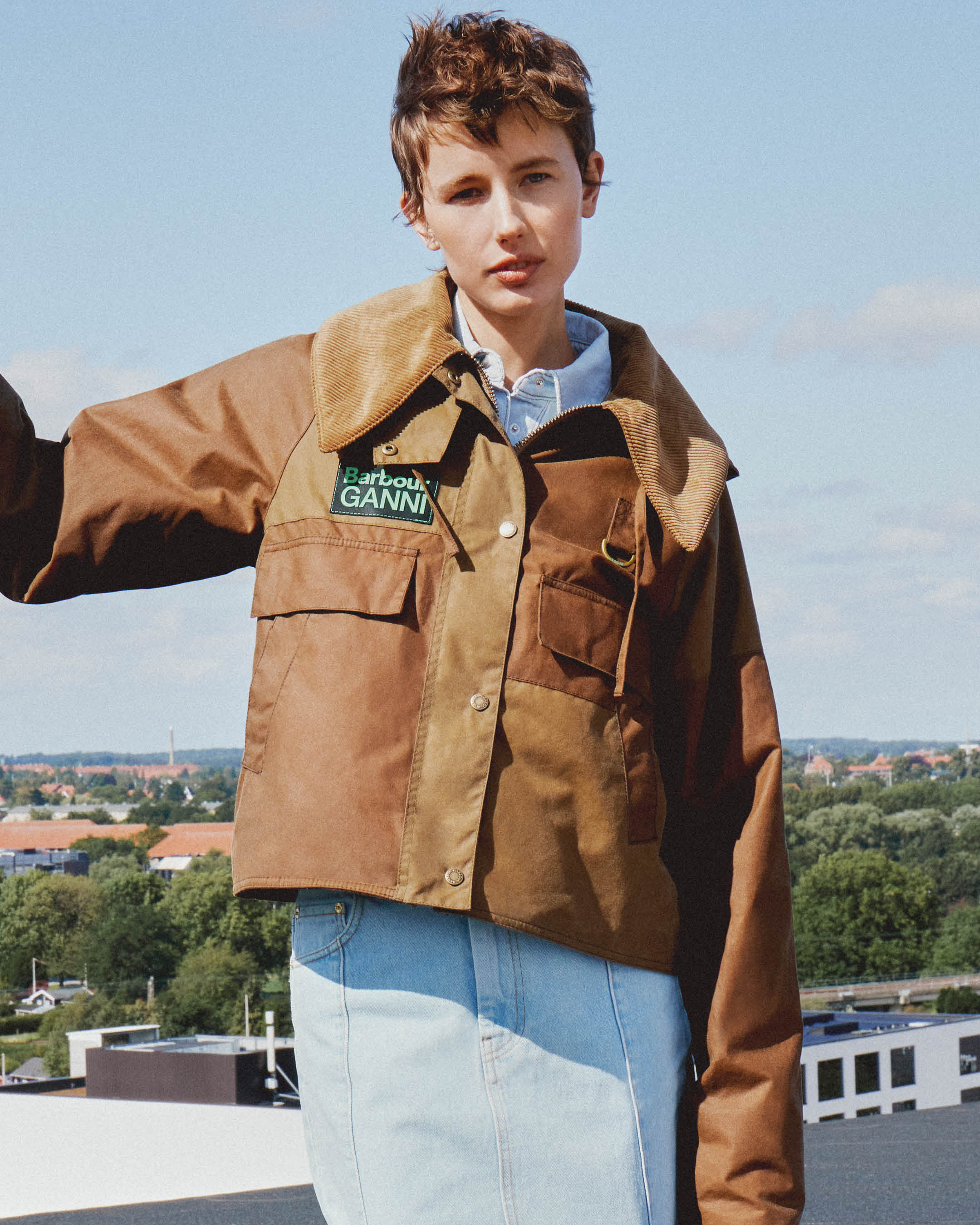 Barbour x GANNI、両ブランドのアイコンをミックスさせたコレクション