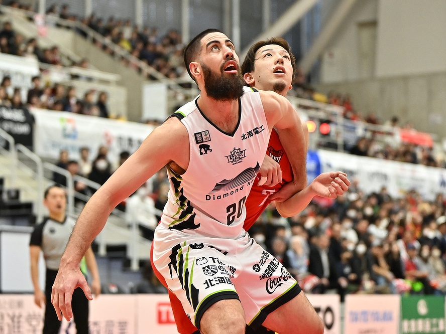 苦戦が続く茨城ロボッツ、地元出身のルーキー陳岡流羽が向き合う期待と