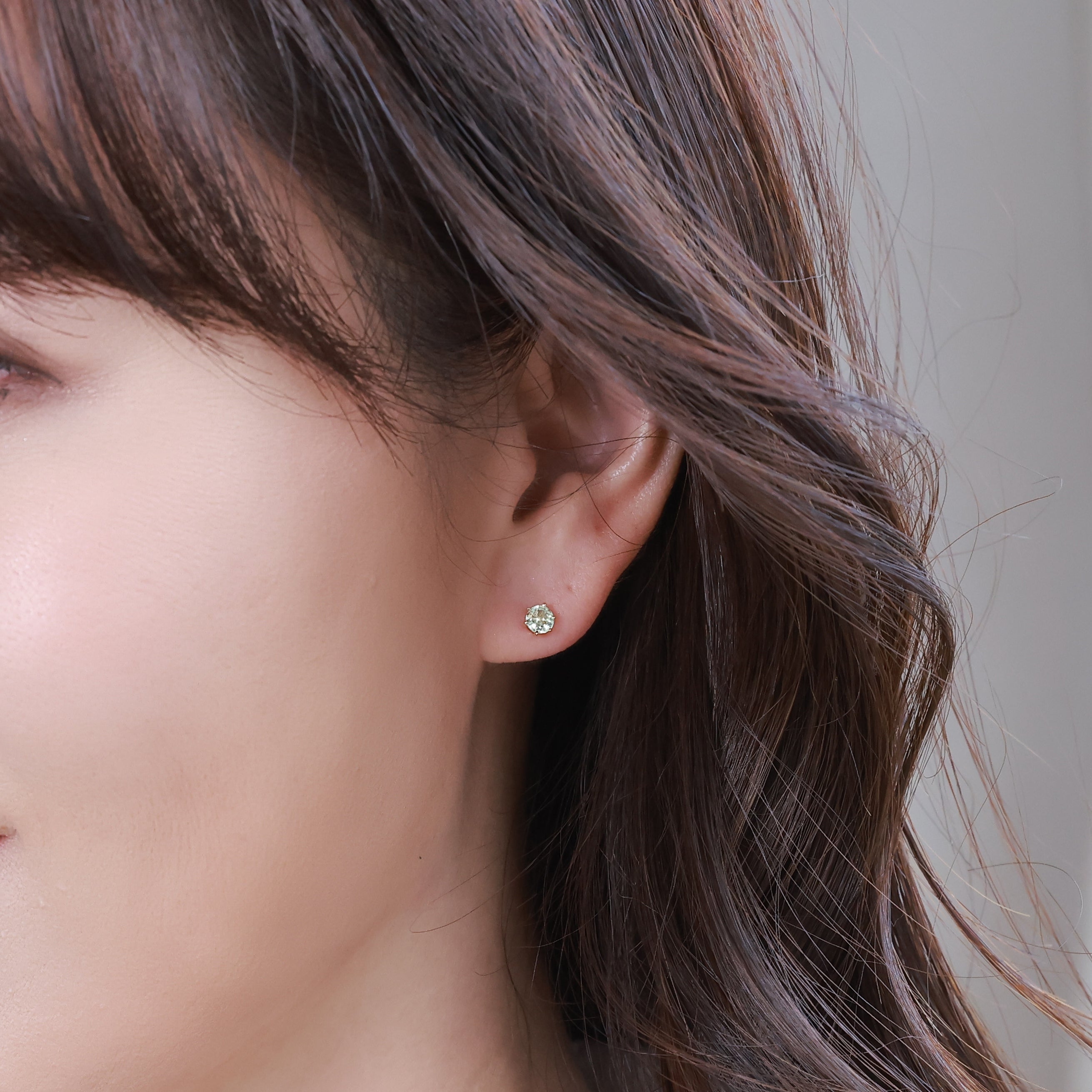 ミントガーネット 6本爪ピアス レディース K10 10金