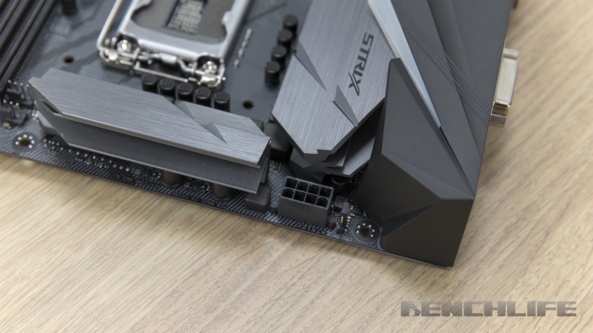 搭配Intel Core i5-8600K，ASUS Strix Z370-F Gaming 實測- BenchLife.info