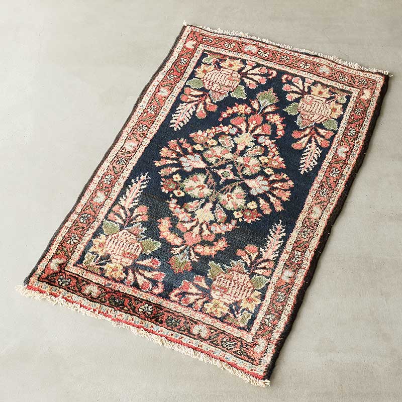 トライバルラグ [シラーズ] イラン産 / 1980年代 / OR664 | ボー