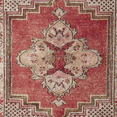 トライバルラグ -様々な部族が織り上げる手織り絨毯-