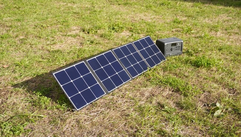 BLUETTI SP120 120Wのソーラーパネルをレビュー | 4つ折りのコンパクト