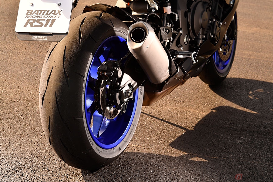 ブリヂストンのハイグリップタイヤ「RS11」登場 公道スポーツタイヤの