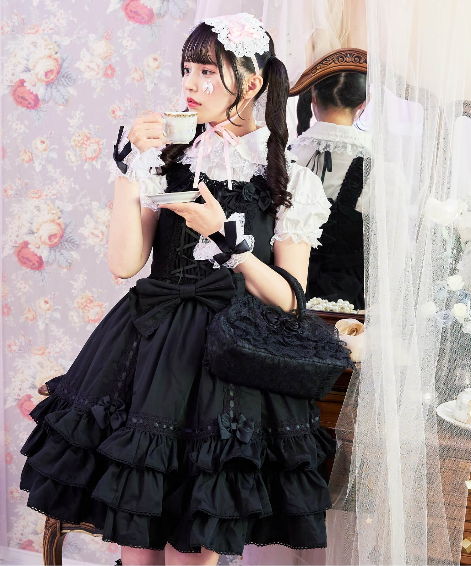 レースアップのリボンフリルジャンパースカート | BODYLINE & LunaBelle