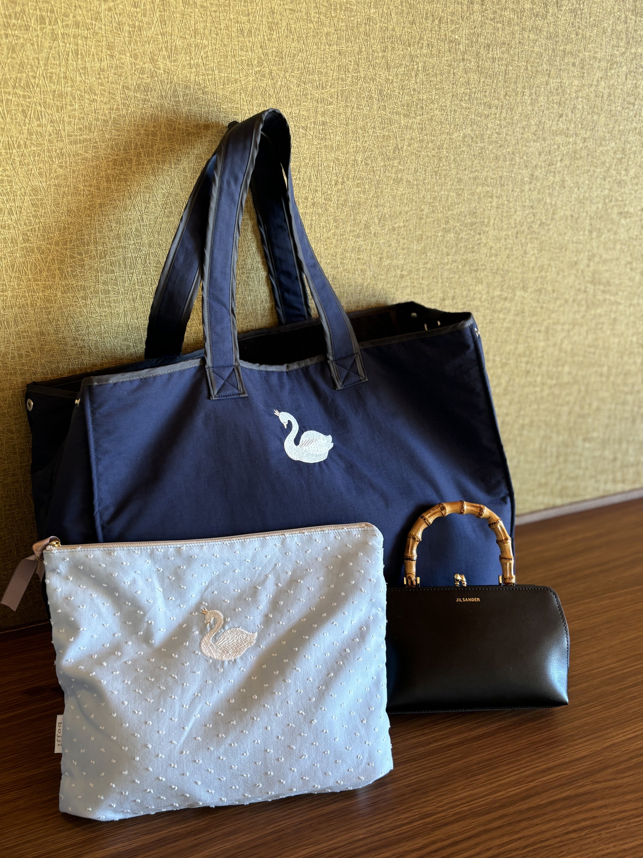 bojjiオリジナルスワンの大容量マザーズバッグ/ネイビー – bojji 公式