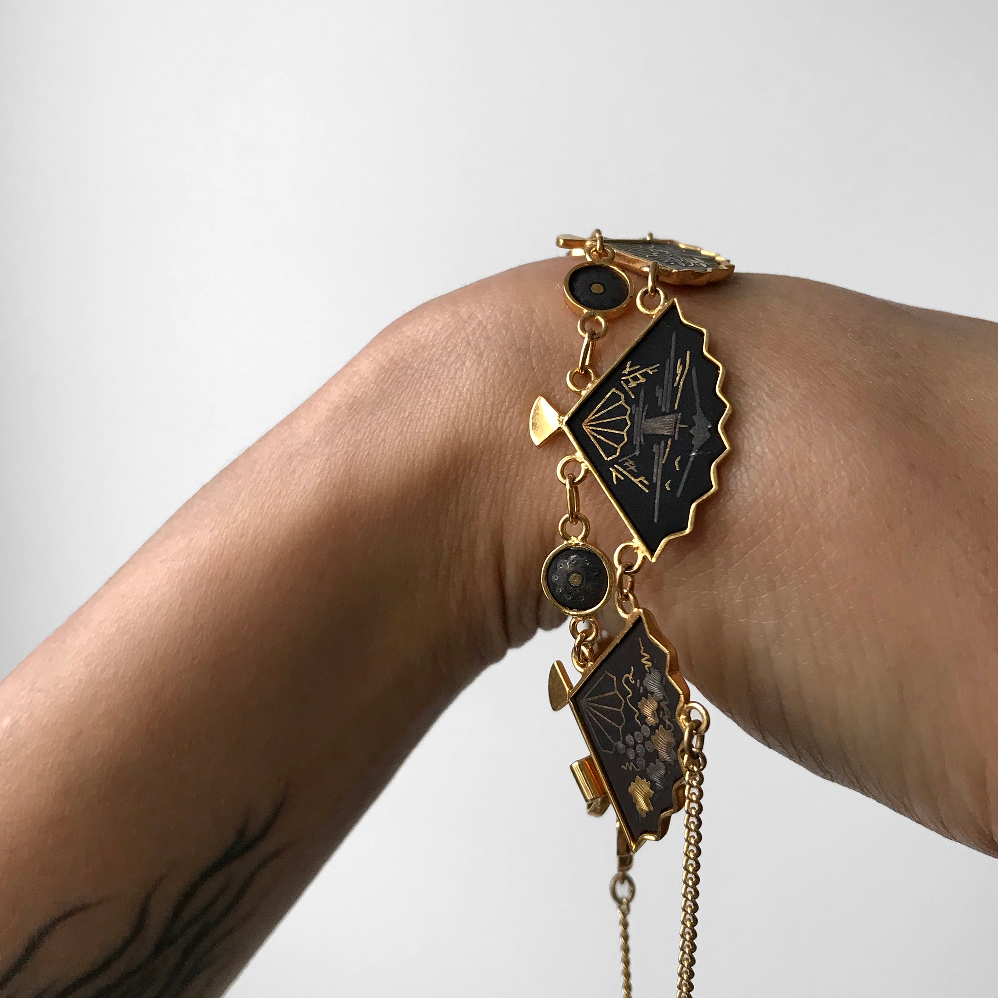 1960s Amita Japan Damascene Fan Link Gold-Filled Bracelet – Box