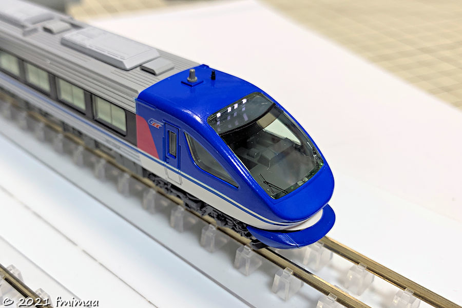 智頭急行 HOT7000系 スーパーはくと（KATO 10-1693） 入線