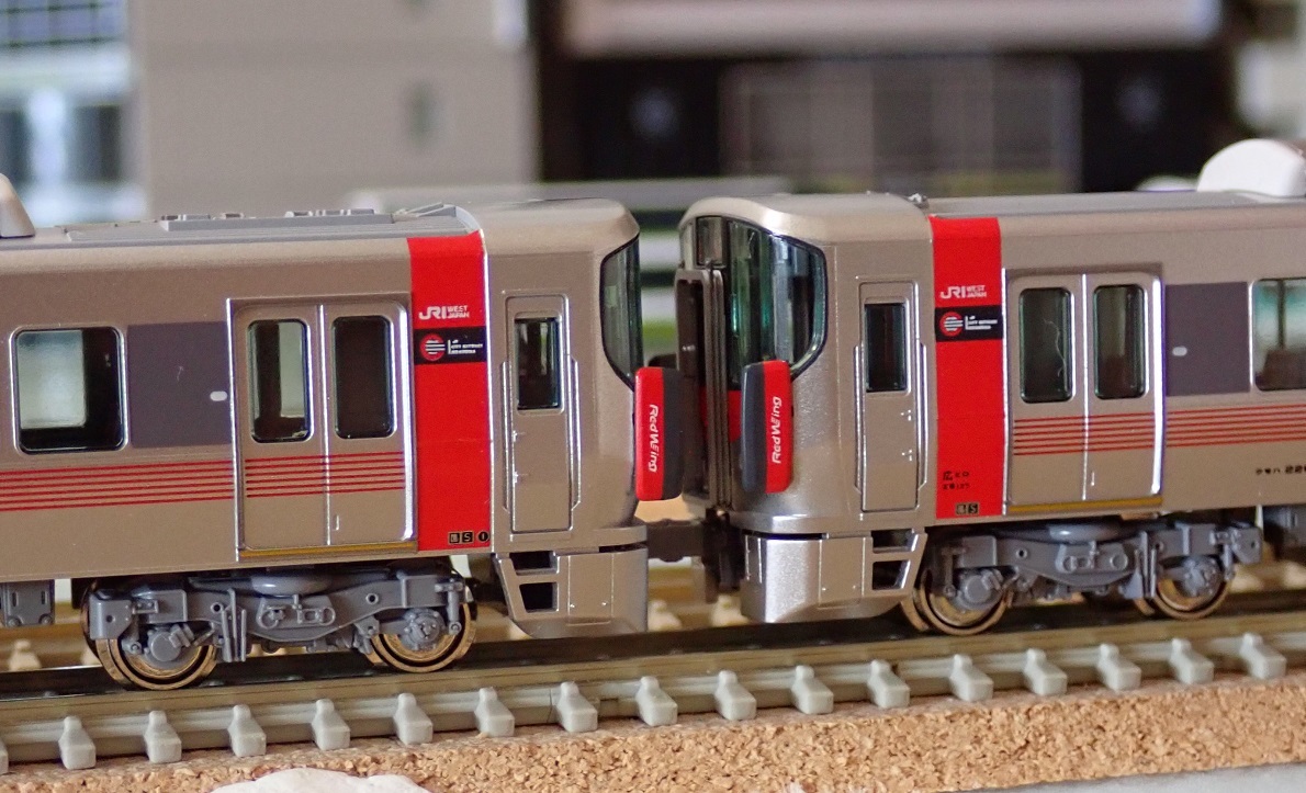 KATO 227系0番台 入線 | 川崎駅 レイアウト製作日誌