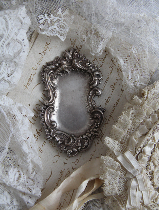 ロカイユのプチサイズプレート | Ô BEL INVENTAIRE